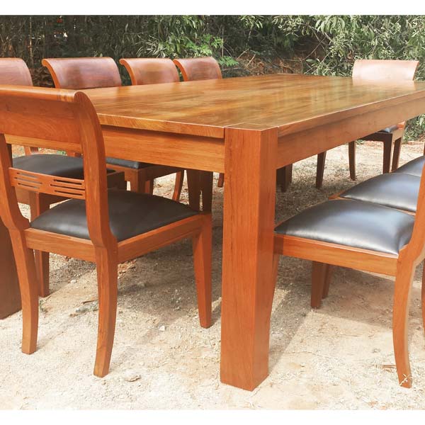 10 seater teakwood table