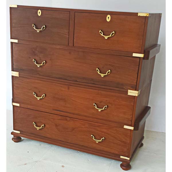 Marine chest of drawers